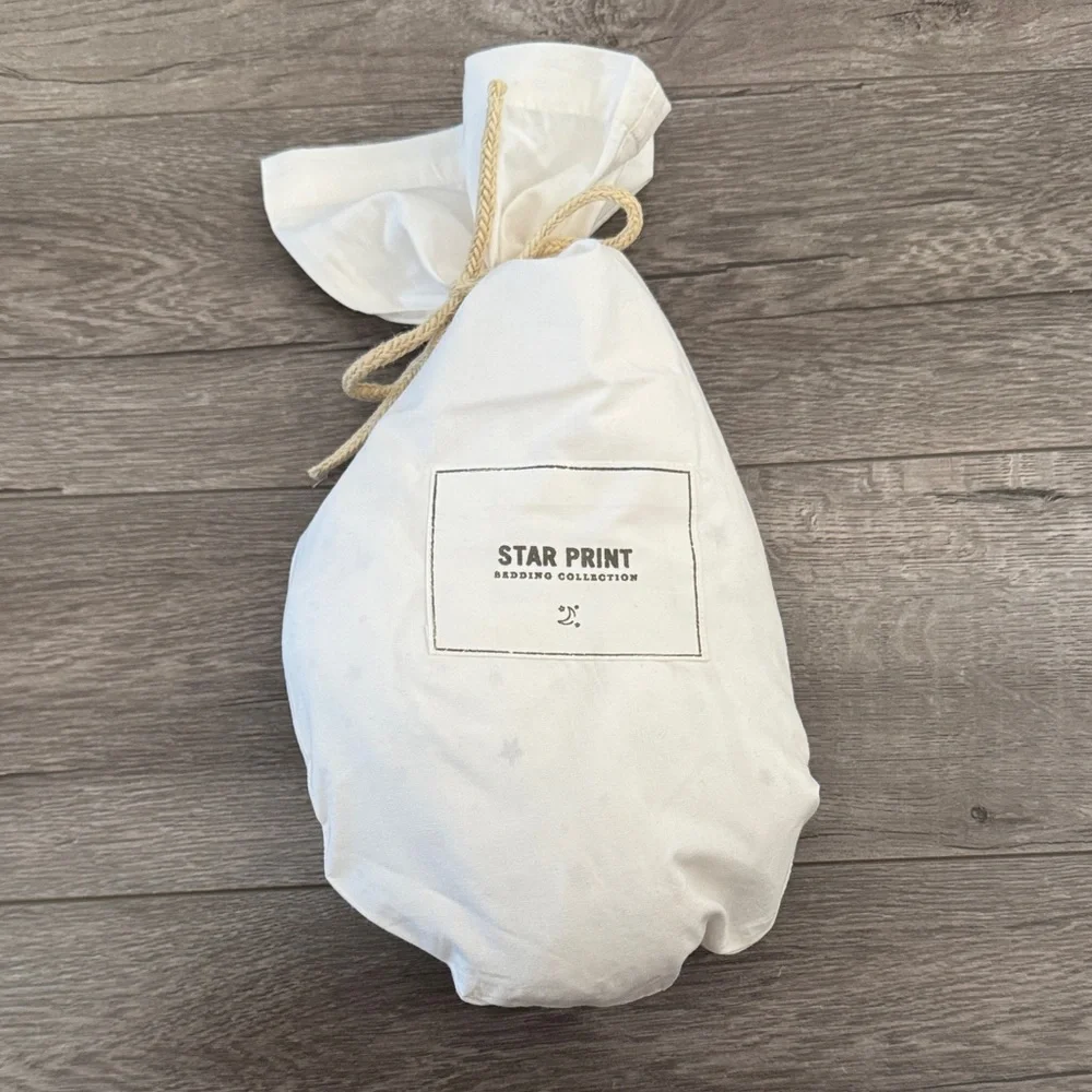 Restoration Hardware White Pink Star Print Crib Fitted Sheet